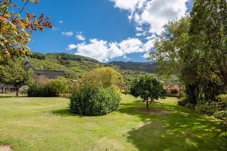 Photo of property in 355 Anakiwa Road, Anakiwa, Linkwater, 7281