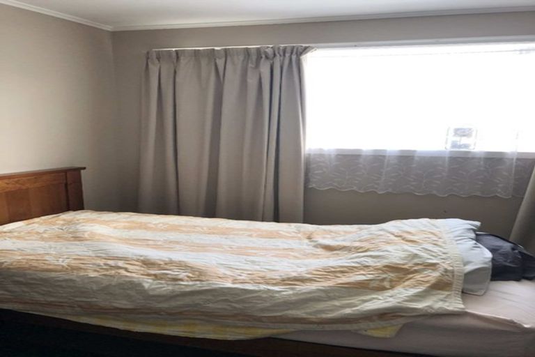 Photo of property in 1/46 College Road, Northcote, Auckland, 0627