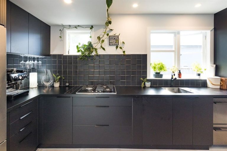 Photo of property in 7 Galway Avenue, Hokowhitu, Palmerston North, 4410