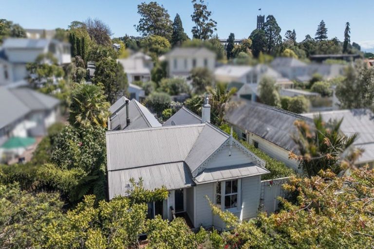 Photo of property in 168 Collingwood Street, Nelson, 7010