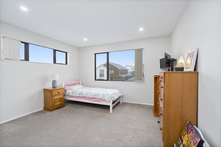 Photo of property in 46 Myland Drive, Hobsonville, Auckland, 0616