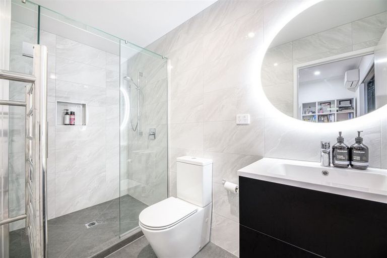 Photo of property in 19 Bight Road, Long Bay, Auckland, 0630