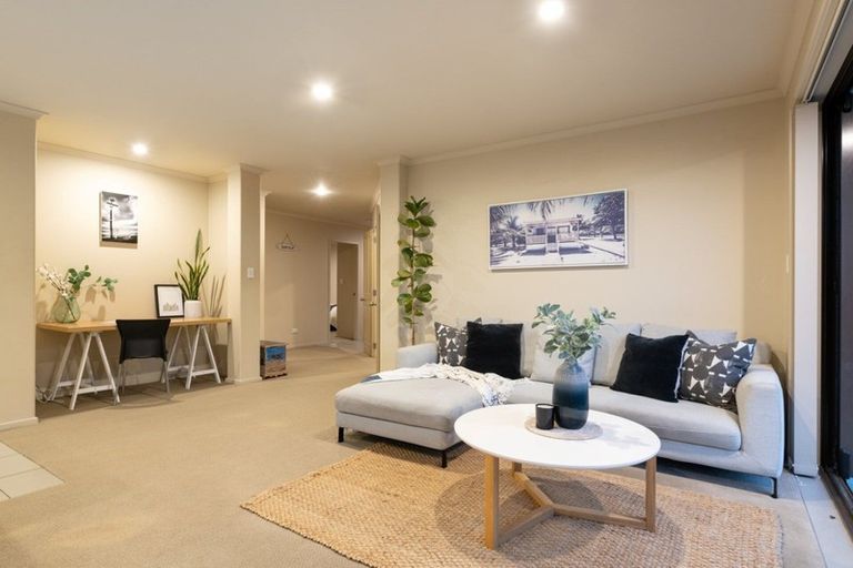 Photo of property in 44 Carrington Drive, Papamoa Beach, Papamoa, 3118