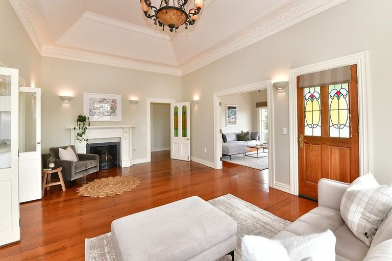 Photo of property in 17c Nelson Street, Helensville, 0800