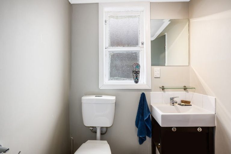 Photo of property in 1/61 Wakefield Street, Alicetown, Lower Hutt, 5010