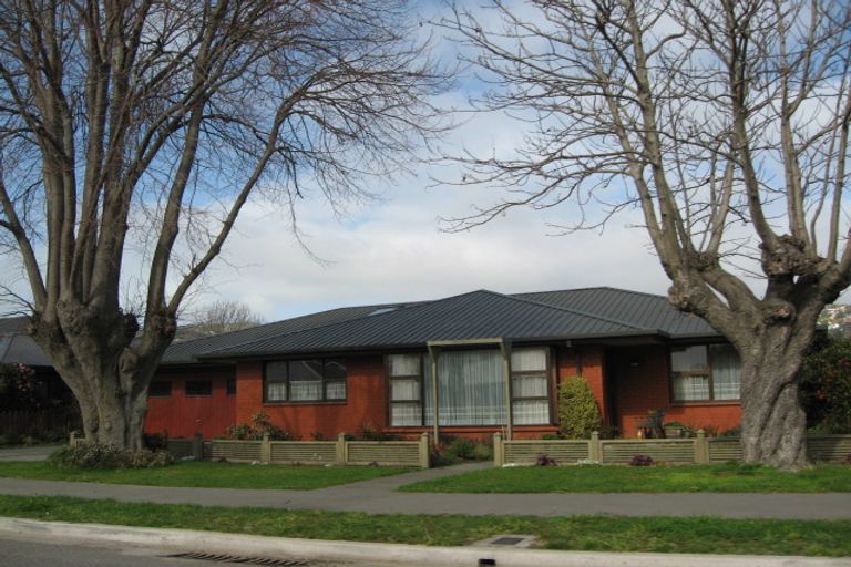 Photo of property in 1/1 Thorrington Road, Cashmere, Christchurch, 8022