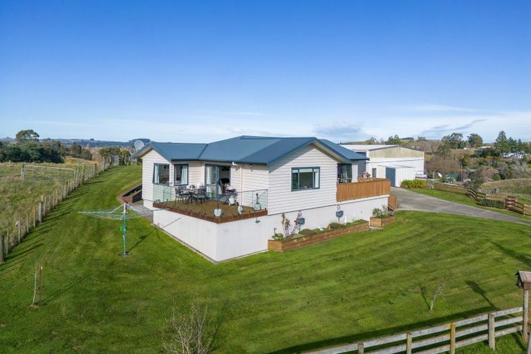 Photo of property in 1 Watts Street, Waipawa, 4210