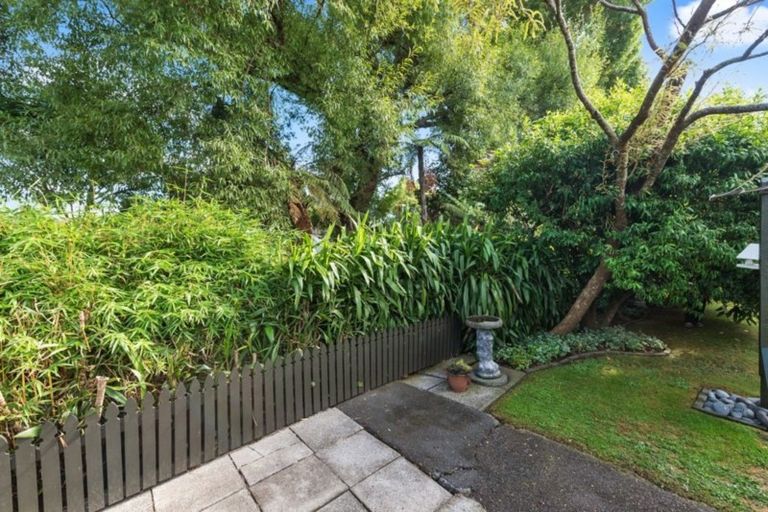 Photo of property in 9 Minchin Crescent, St Andrews, Hamilton, 3200