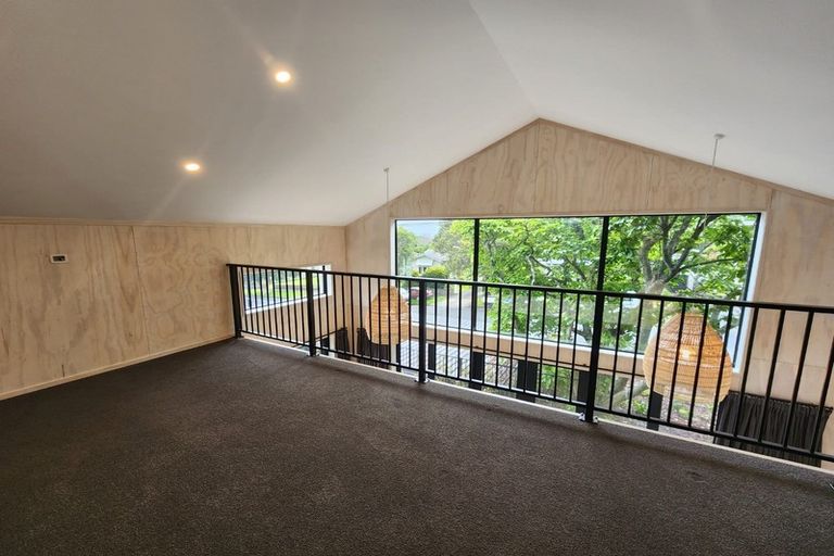 Photo of property in 16 Peace Avenue, Moturoa, New Plymouth, 4310