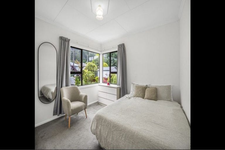 Photo of property in 9 Poole Crescent, Wainuiomata, Lower Hutt, 5014