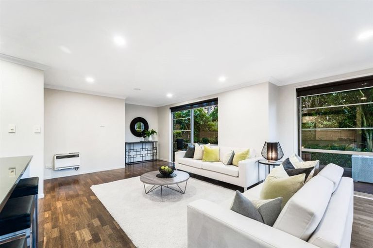 Photo of property in 8 Stratford Avenue, Milford, Auckland, 0620