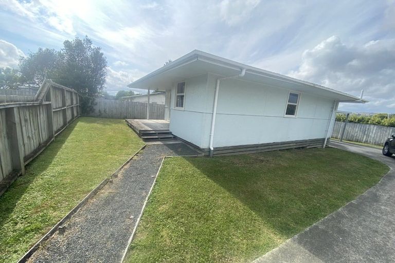Photo of property in 2-3/240 Clayton Road, Pukehangi, Rotorua, 3015