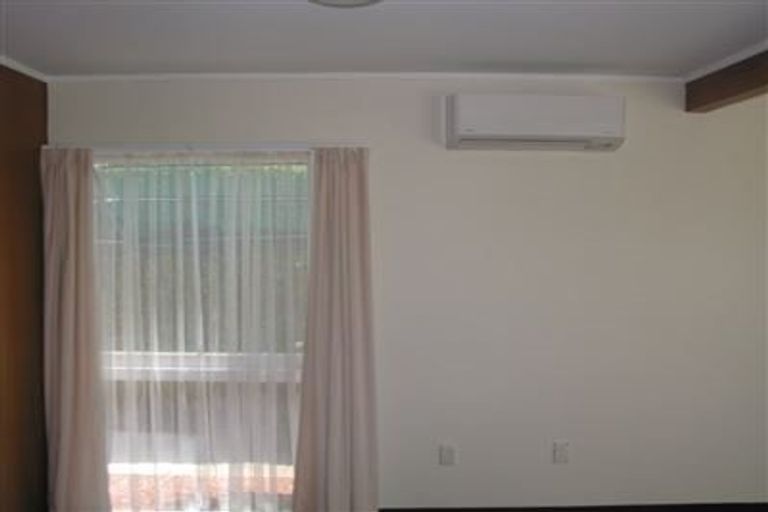 Photo of property in 2/78 Kitchener Road, Milford, Auckland, 0620