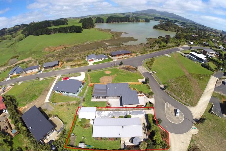 Photo of property in 6 Harakeke Place, Raglan, 3225