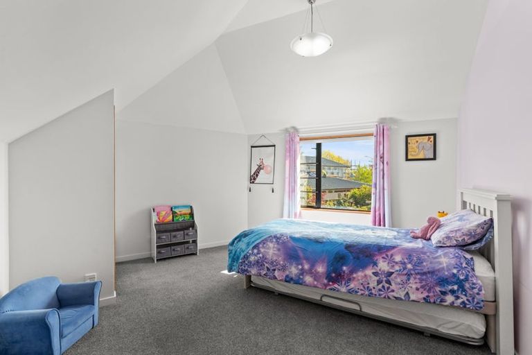 Photo of property in 71 Hamilton Avenue, Ilam, Christchurch, 8041