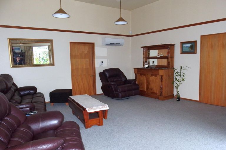Photo of property in 16 Buchanan Street, Parkside, Timaru, 7910