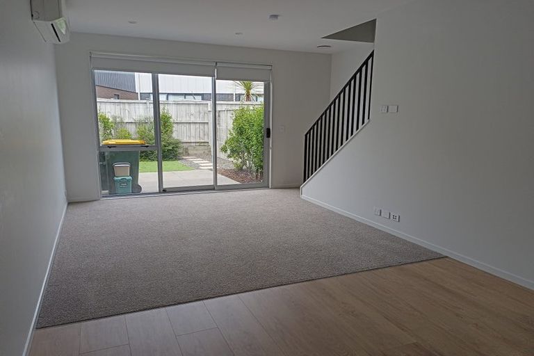 Photo of property in 8 Kawe Marie Lane, Takanini, 2112