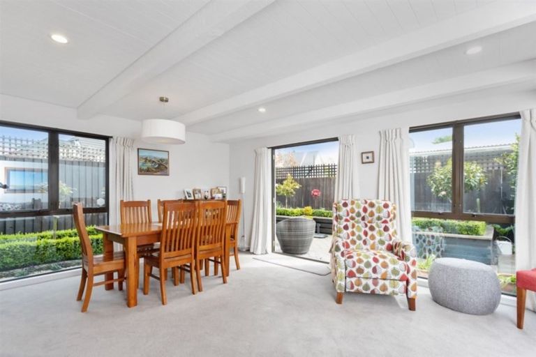 Photo of property in 4/11 Bristol Street, St Albans, Christchurch, 8014