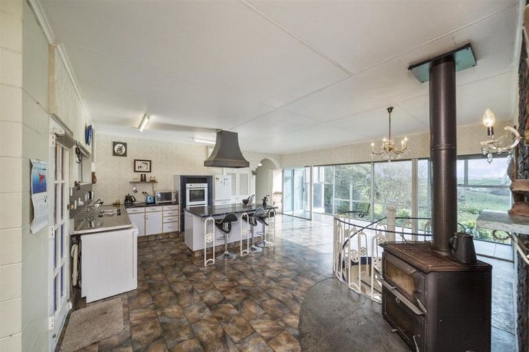 Photo of property in 8a Clifford Street, Hawera, 4610