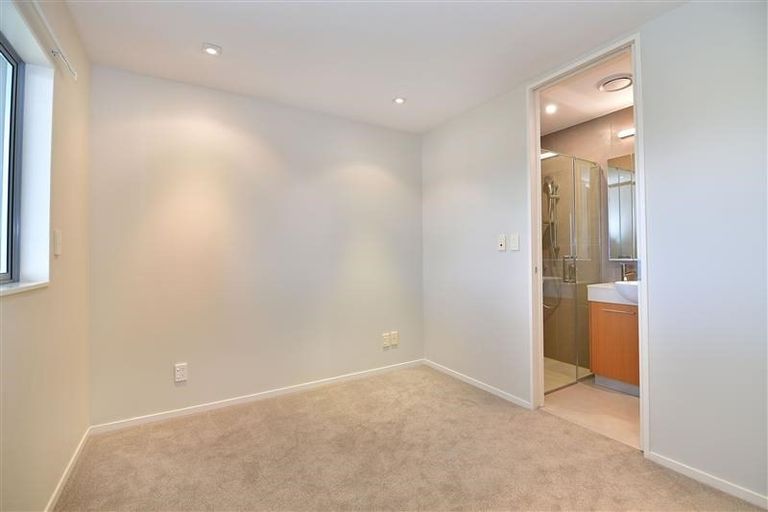 Photo of property in 315/252 Centreway Road, Orewa, 0931