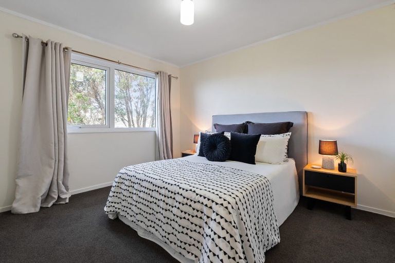 Photo of property in 1/60 Winston Street, Crofton Downs, Wellington, 6035