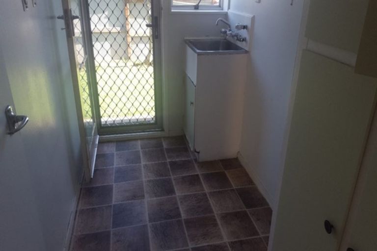 Photo of property in 1/11 Ciprian Place, Henderson, Auckland, 0612