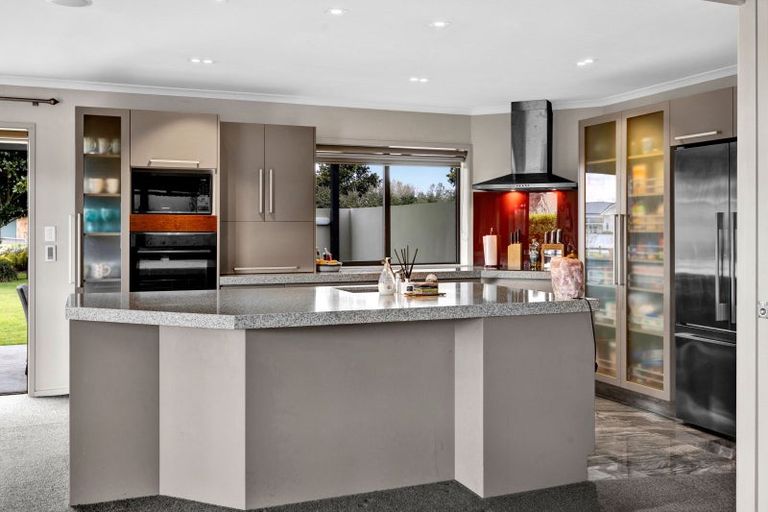 Photo of property in 112b Princess Street, Waitara, 4383