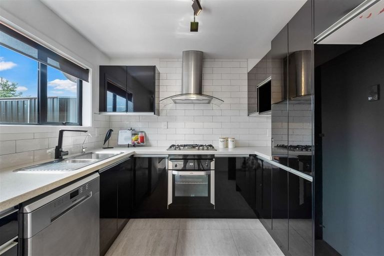 Photo of property in 49 Minaret Drive, Bucklands Beach, Auckland, 2014