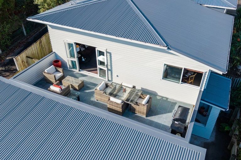 Photo of property in 103 Winara Avenue, Waikanae, 5036