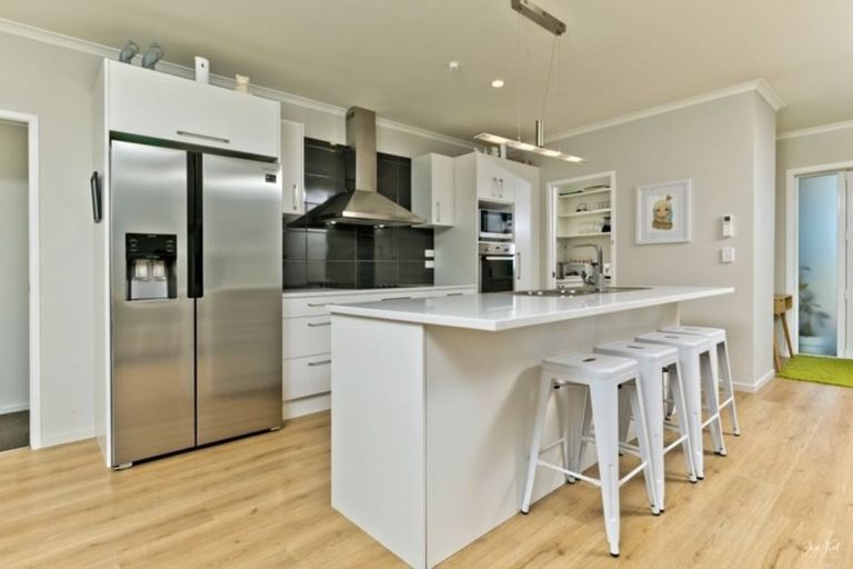 Photo of property in 352 Main Road, Huapai, Kumeu, 0810