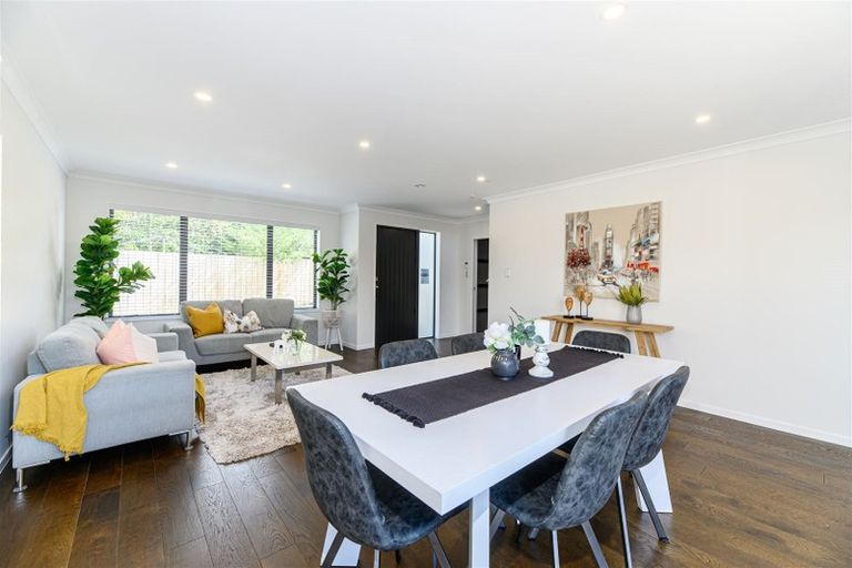 Photo of property in 166b Ennis Avenue, Pakuranga Heights, Auckland, 2010