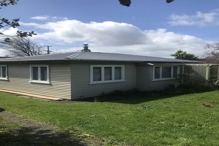Photo of property in 1/16 Opaheke Road, Papakura, 2110