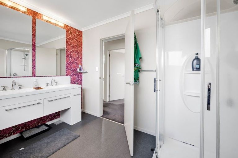 Photo of property in 17 Elizabeth Grove, Stratford, 4332