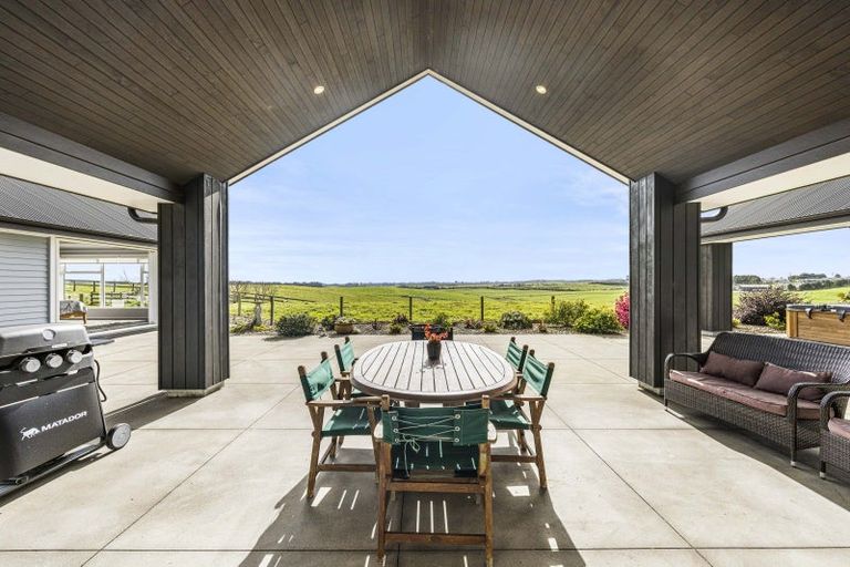 Photo of property in 22 Irwin Road, Kingseat, Pukekohe, 2679