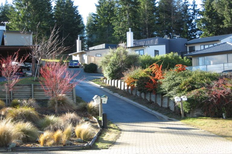 Photo of property in 9a Trevathan Lane, Wanaka, 9305
