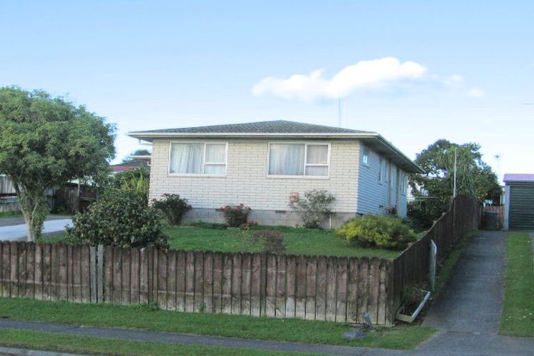 Photo of property in 40 Zelda Avenue, Clover Park, Auckland, 2023