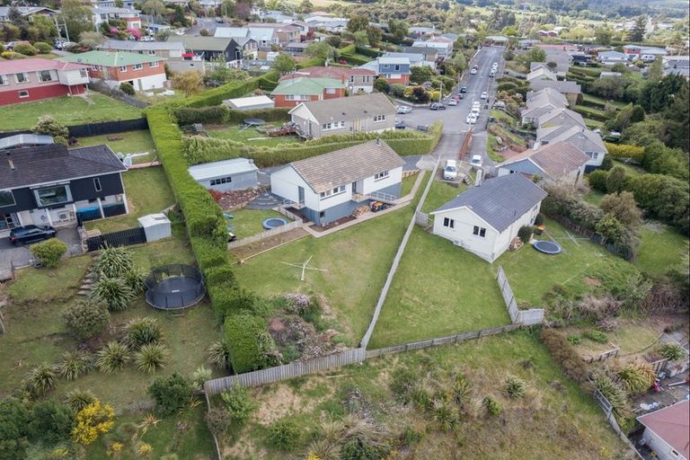 Photo of property in 29 Hanlon Street, Halfway Bush, Dunedin, 9010