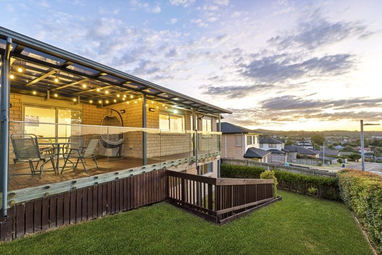 Photo of property in 64 Cirrus Way, Ranui, Auckland, 0612