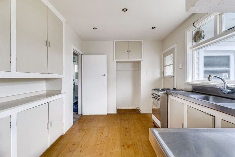 Photo of property in 6 Joyce Crescent, Ilam, Christchurch, 8041