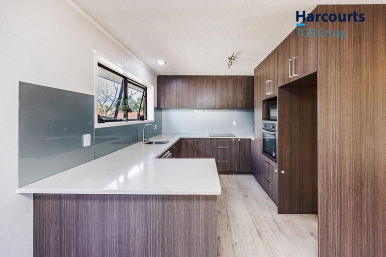 Photo of property in 2/39 Alfriston Road, Manurewa East, Auckland, 2102