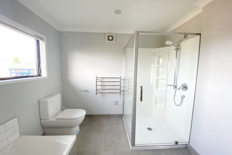 Photo of property in 3/260 Meola Road, Point Chevalier, Auckland, 1022