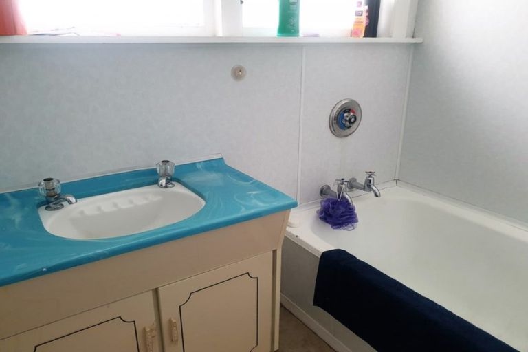 Photo of property in 6 Runciman Place, Dannevirke, 4930