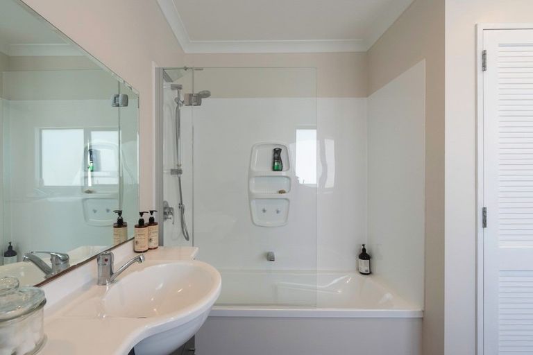 Photo of property in 396 Mangaone South Road, Reikorangi, Waikanae, 5391