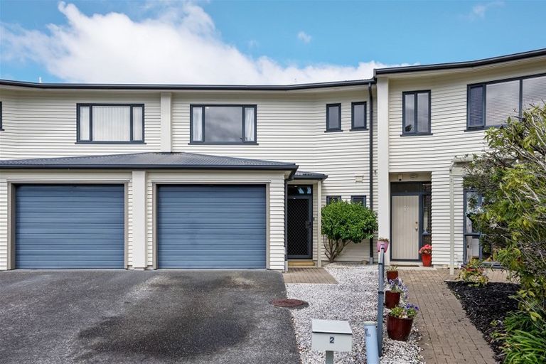 Photo of property in 2/2 Armoy Drive, East Tamaki, Auckland, 2016