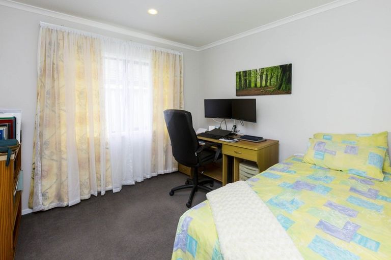 Photo of property in 94 Riverstone Drive, Riverstone Terraces, Upper Hutt, 5018