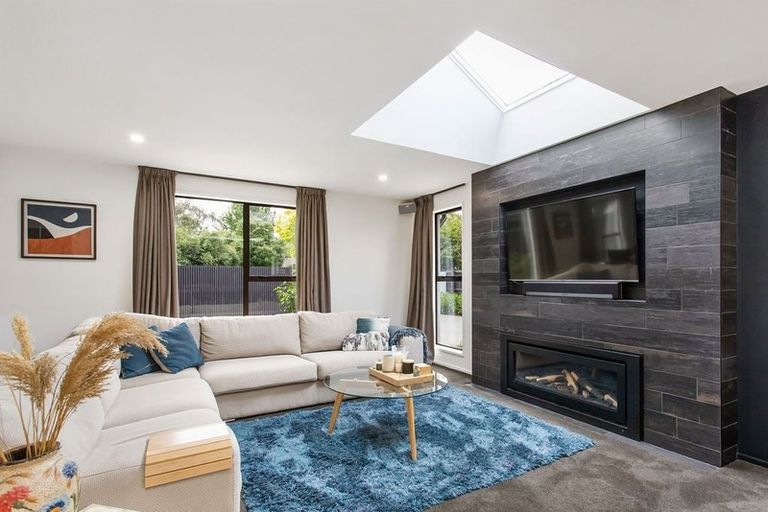 Photo of property in 2 Rembrandt Place, Burnside, Christchurch, 8053
