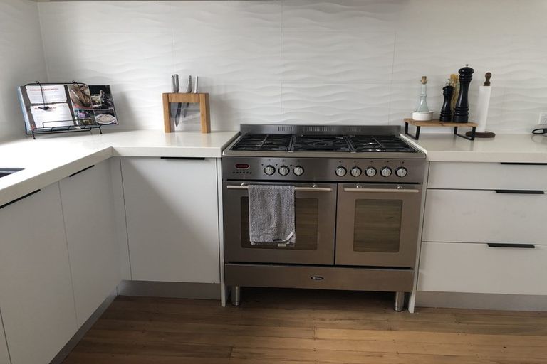 Photo of property in 1/3 Waller Avenue, Bucklands Beach, Auckland, 2012