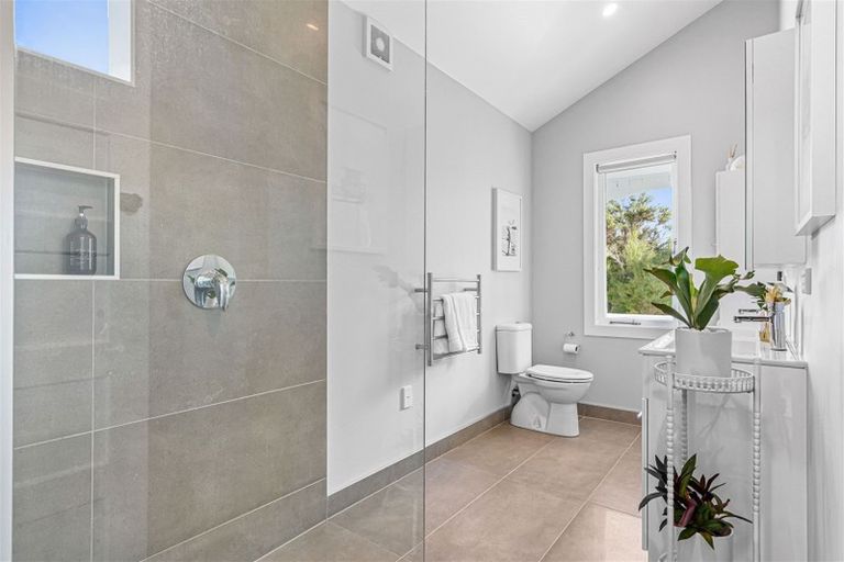 Photo of property in Wainikau, 31 Olive Grove, Mangawhai, 0573