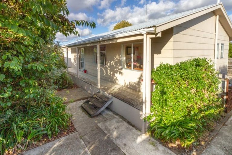 Photo of property in 20b Hilton Grove, Kelvin Grove, Palmerston North, 4414
