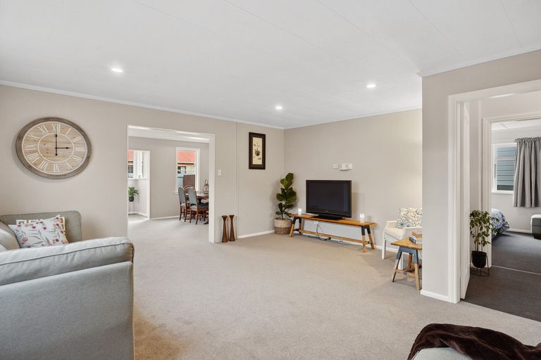 Photo of property in 48 Bathgate Street, South Dunedin, Dunedin, 9012